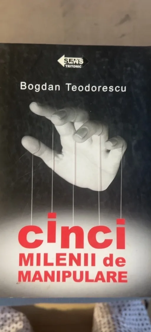 CINCI MILENII de MANIPULARE